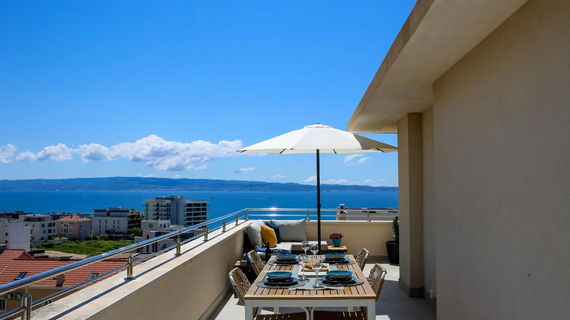 Kiki'S Sea View Open Apartment With Terrace And Jacuzzi Spalato 0*,  Croazia