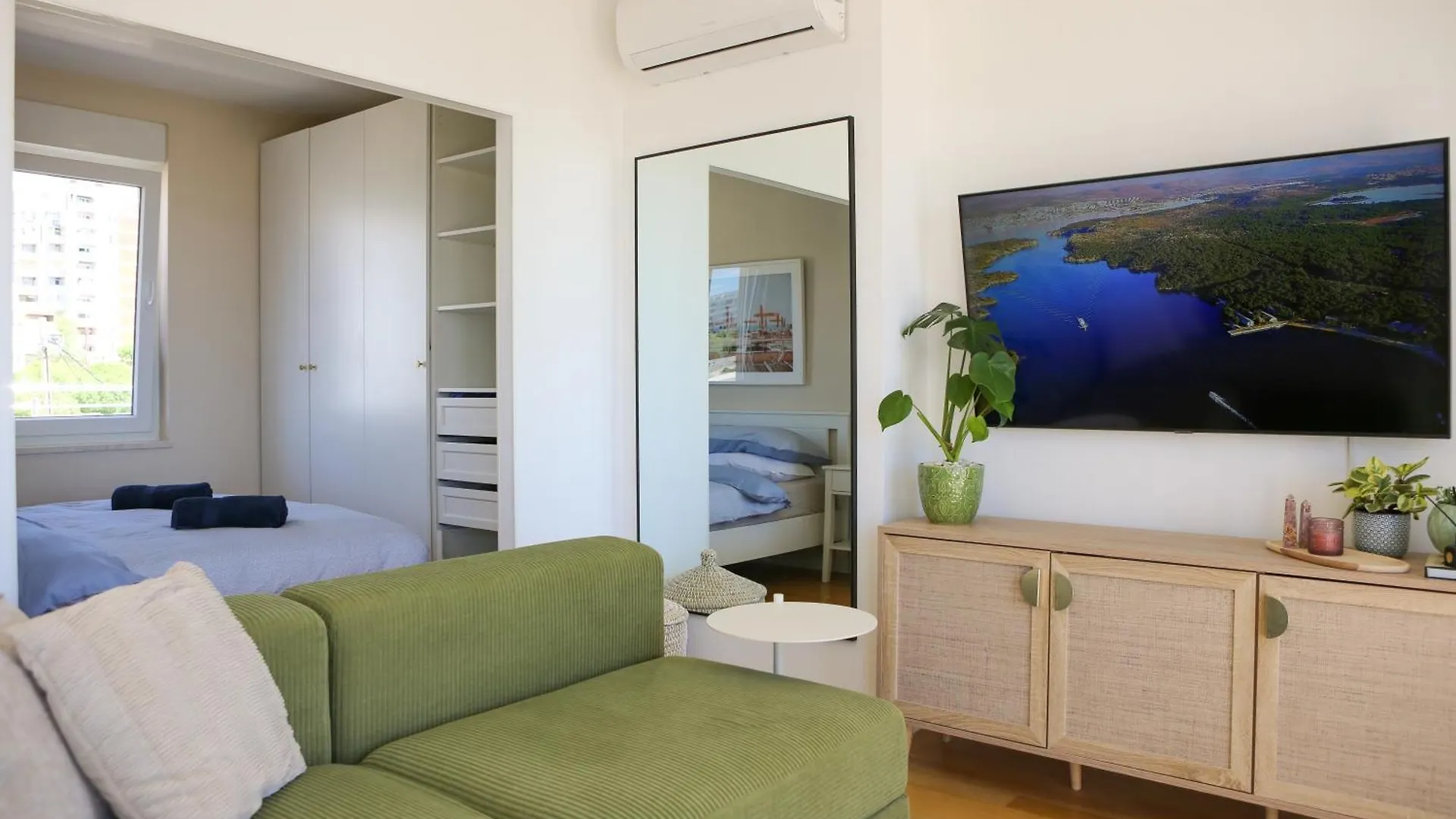 Kiki'S Sea View Open Apartment With Terrace And Jacuzzi Spalato